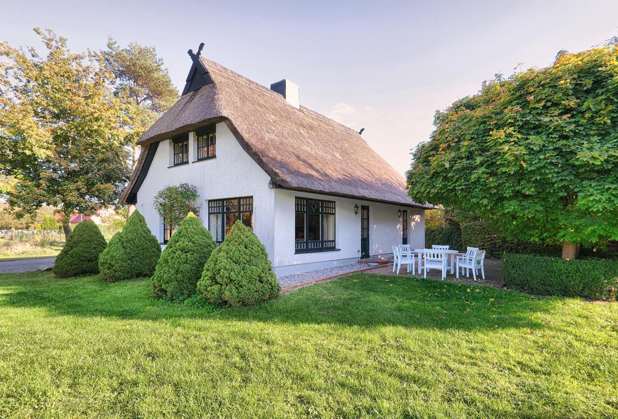 Reetdachhaus Mit Grossem Garten Und Kamin Marlow Exterior photo